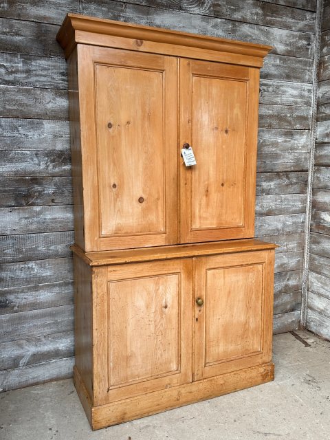 Beautiful Victorian Farmhouse Pine Pantry Cupboard
