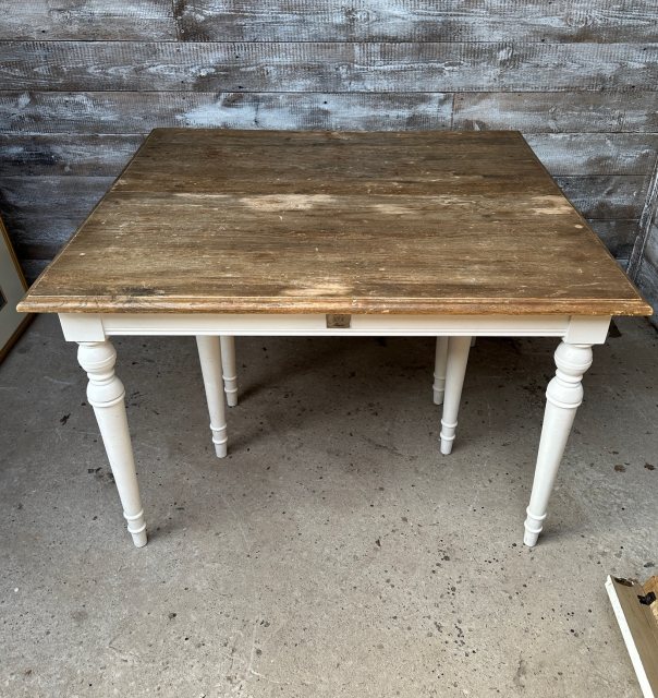 Reclaimed Solid & Heavy Pine Extending Dining Table (3.6m)