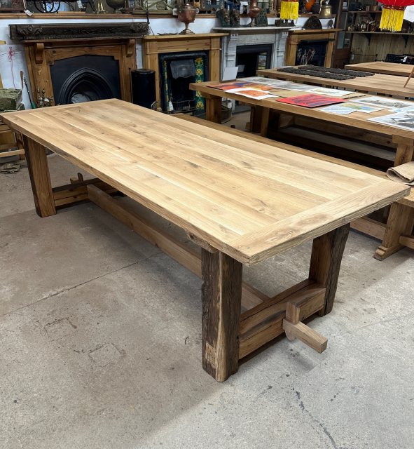 rustic oak refectory table - Wells Reclamation