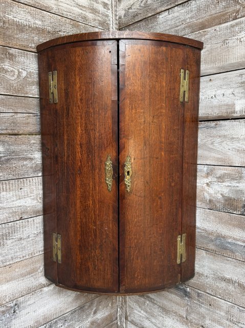 Antique George III Mahogany Hanging Corner Cupboard