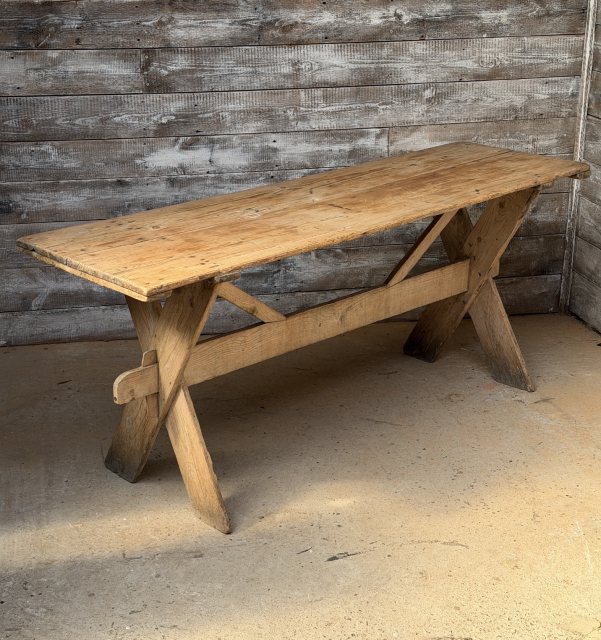 A 19thC English Pine Tavern Table