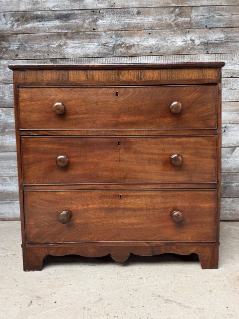 A Small 19thC Mahogany Chest Of Drawers
