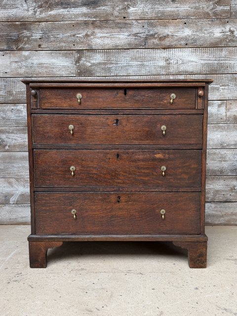 A Small 19thC English Oak Chest Of Drawers