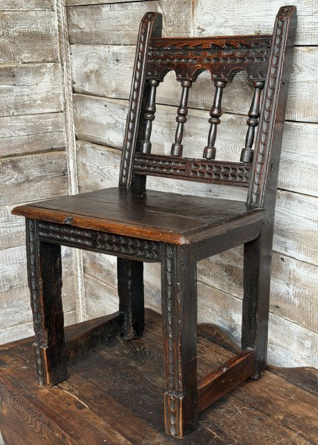 An 18thC Provincial English Oak Chair
