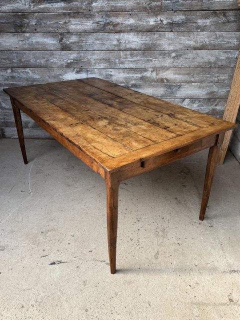A Beautiful Antique 19thC Fruitwood & Elm Dining Table