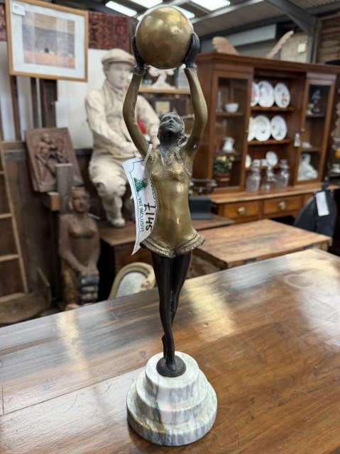 An Art Deco Statue